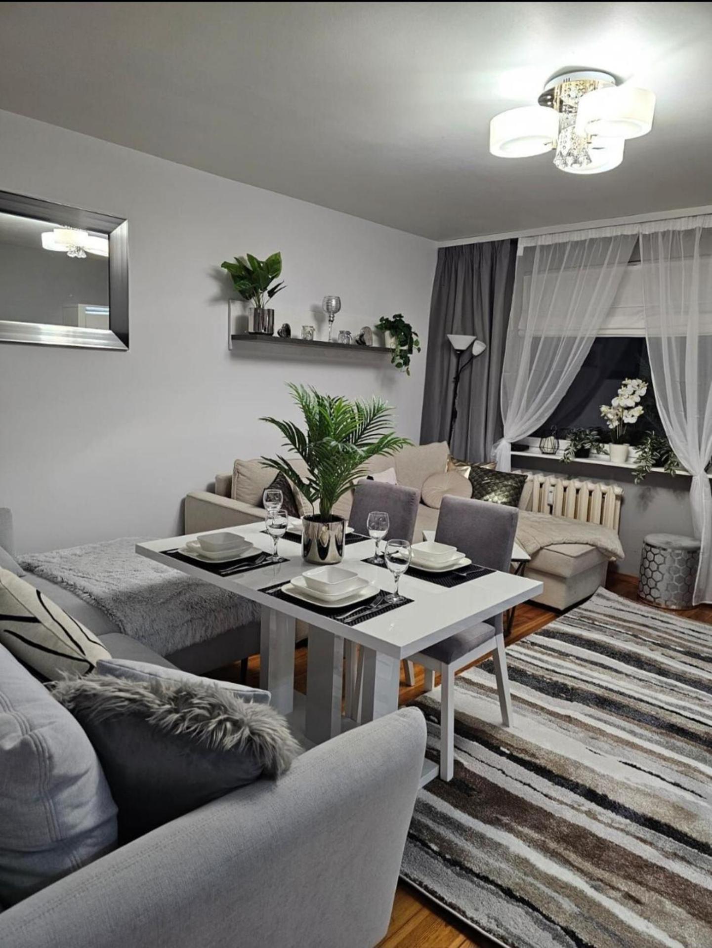 Apartment In Zyrardow 10Min To Suntago Екстер'єр фото