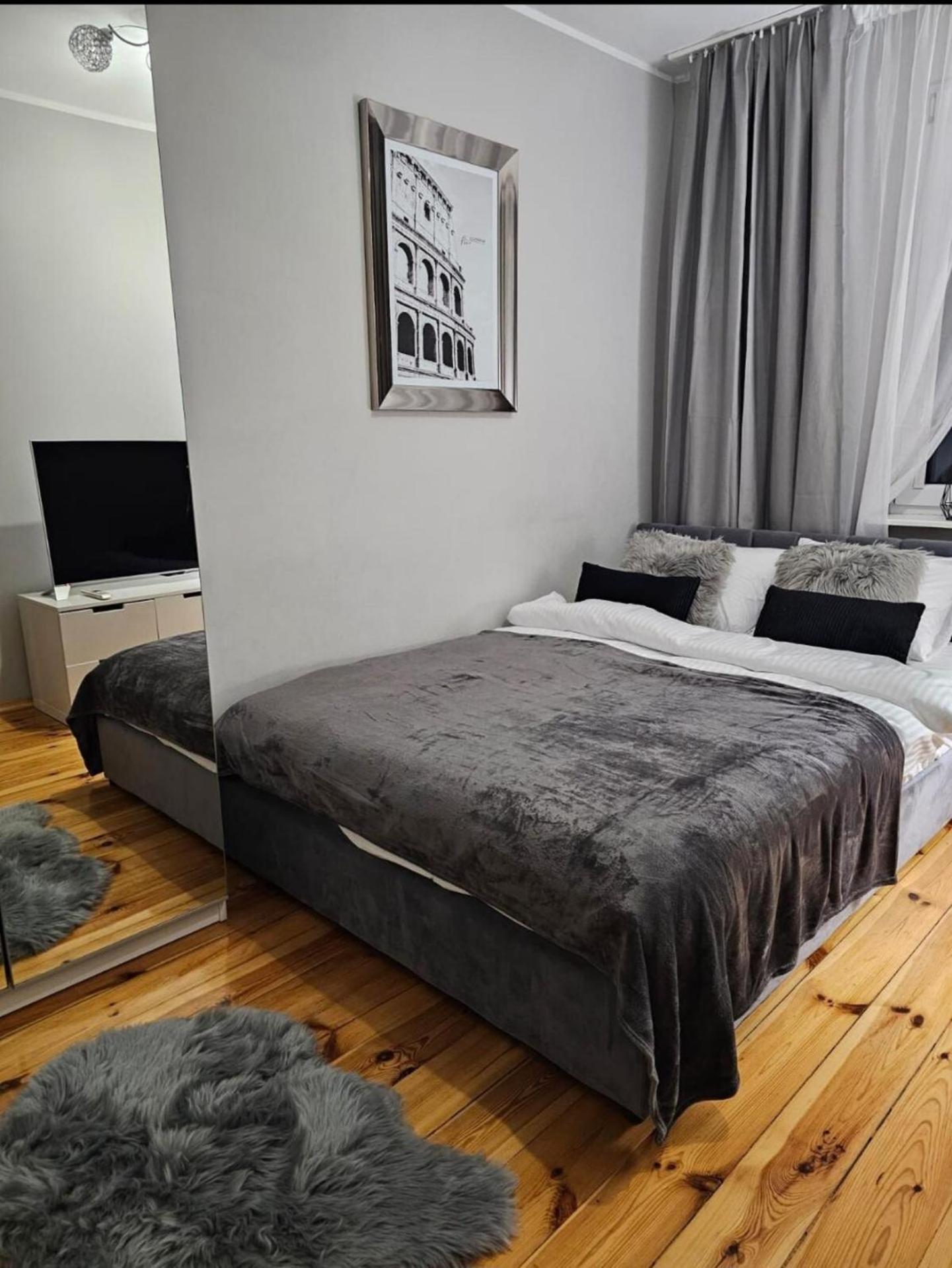 Apartment In Zyrardow 10Min To Suntago Екстер'єр фото
